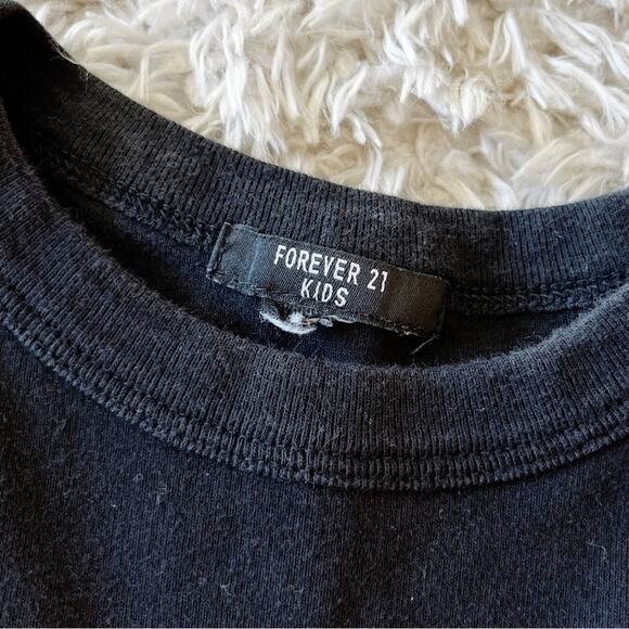 Forever 21 kids Punk Rock Doll black casual tee shirt kids girls size 5 XS - Picture 2 of 3